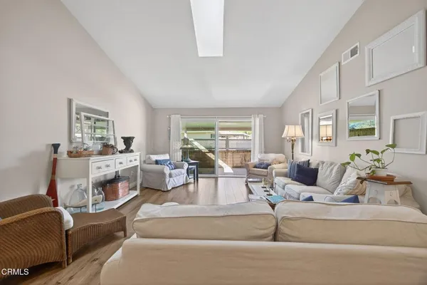 $599,000 | 26102 Village 26, Camarillo, CA 93012