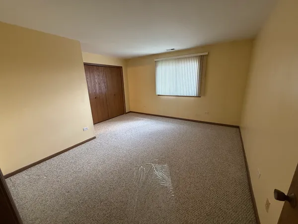 $152,000 | 15723 Peggy Lane, Unit 11, Oak Forest, IL 60452