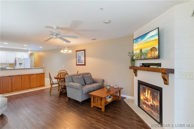 $320,000 | 686 Clearwater Drive, Unit 2C, Camdenton, MO 65020