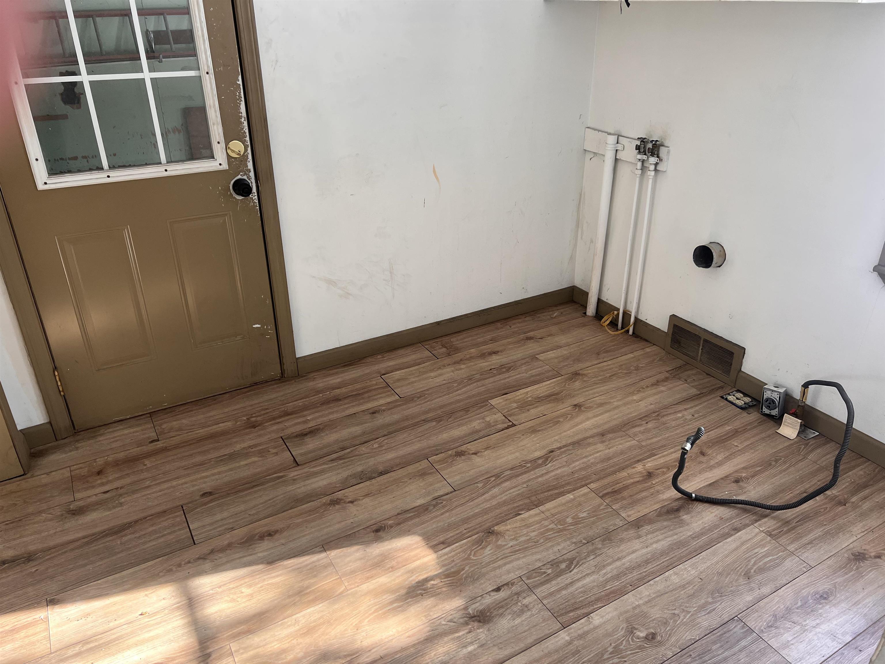 720 East Fulton Street Waupaca, WI 54981 - Photo 14 of 21