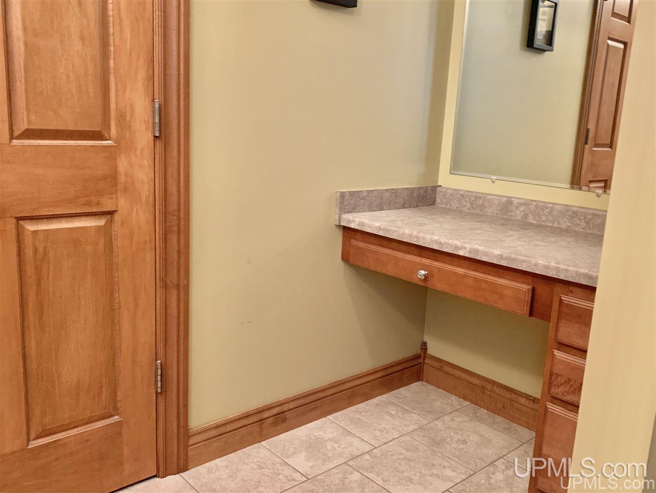 58 Tipperary Road Gladstone, MI 49837 - Photo 15 of 26 Gallery Image 15