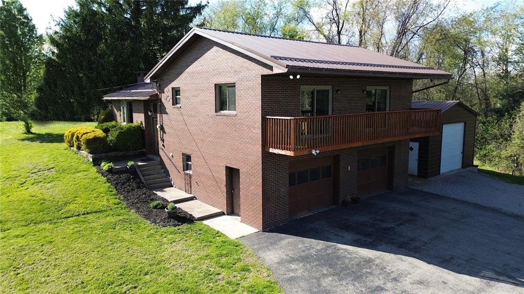 305 Upper Middletown Road Smock, PA 15480 - Photo 2 of 25 Gallery Image 2