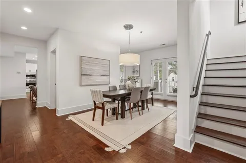 $695,000 | 301 Canton Way, Roswell, GA 30075