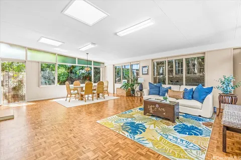 $2,999,000 | 2618 Ferdinand Avenue, Honolulu, HI 96822
