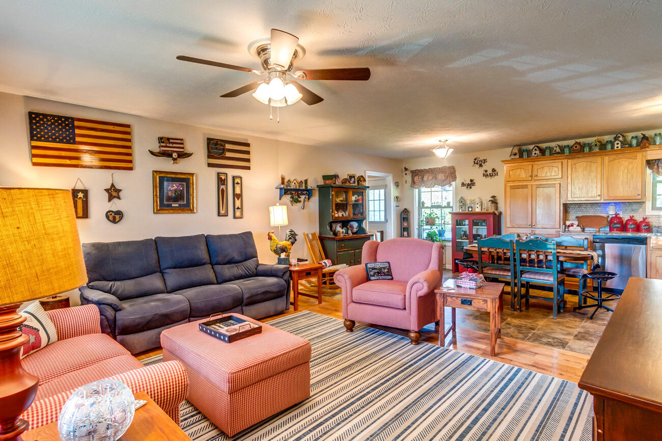 1315 Blue Lick Road Berea, KY 40403 - Photo 8 of 45 154