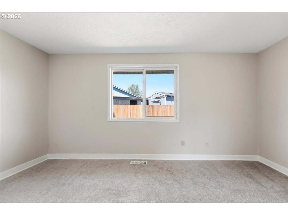 20865 Southwest Jay Street Beaverton, OR 97003 - Photo 12 of 27