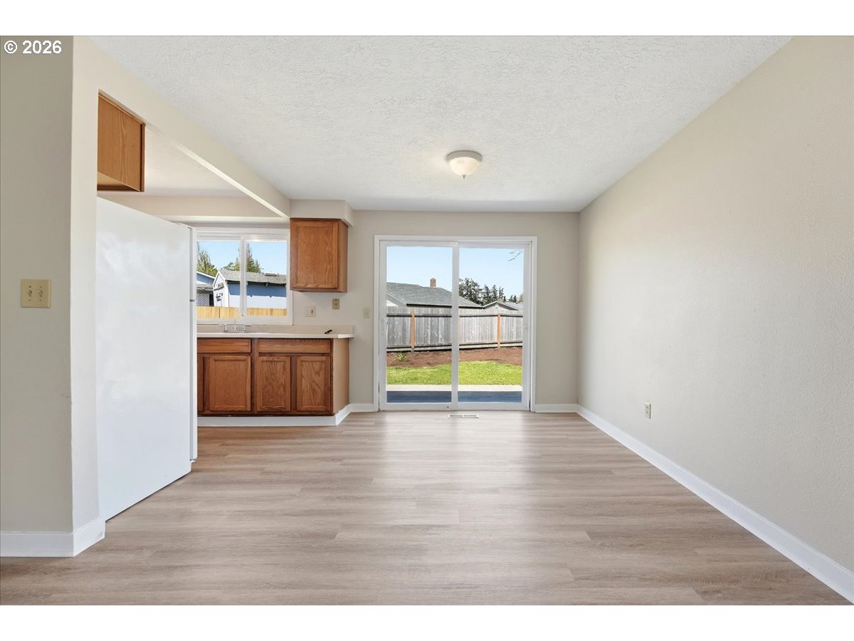 20865 Southwest Jay Street Beaverton, OR 97003 - Photo 5 of 27