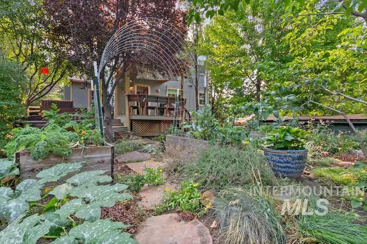 1617 North 5th Street Boise, ID 83702 - Photo 32 of 36 View of yard featuring a wooden deck