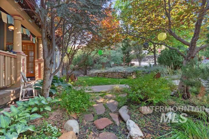 1617 North 5th Street Boise, ID 83702 - Photo 35 of 36 View of yard