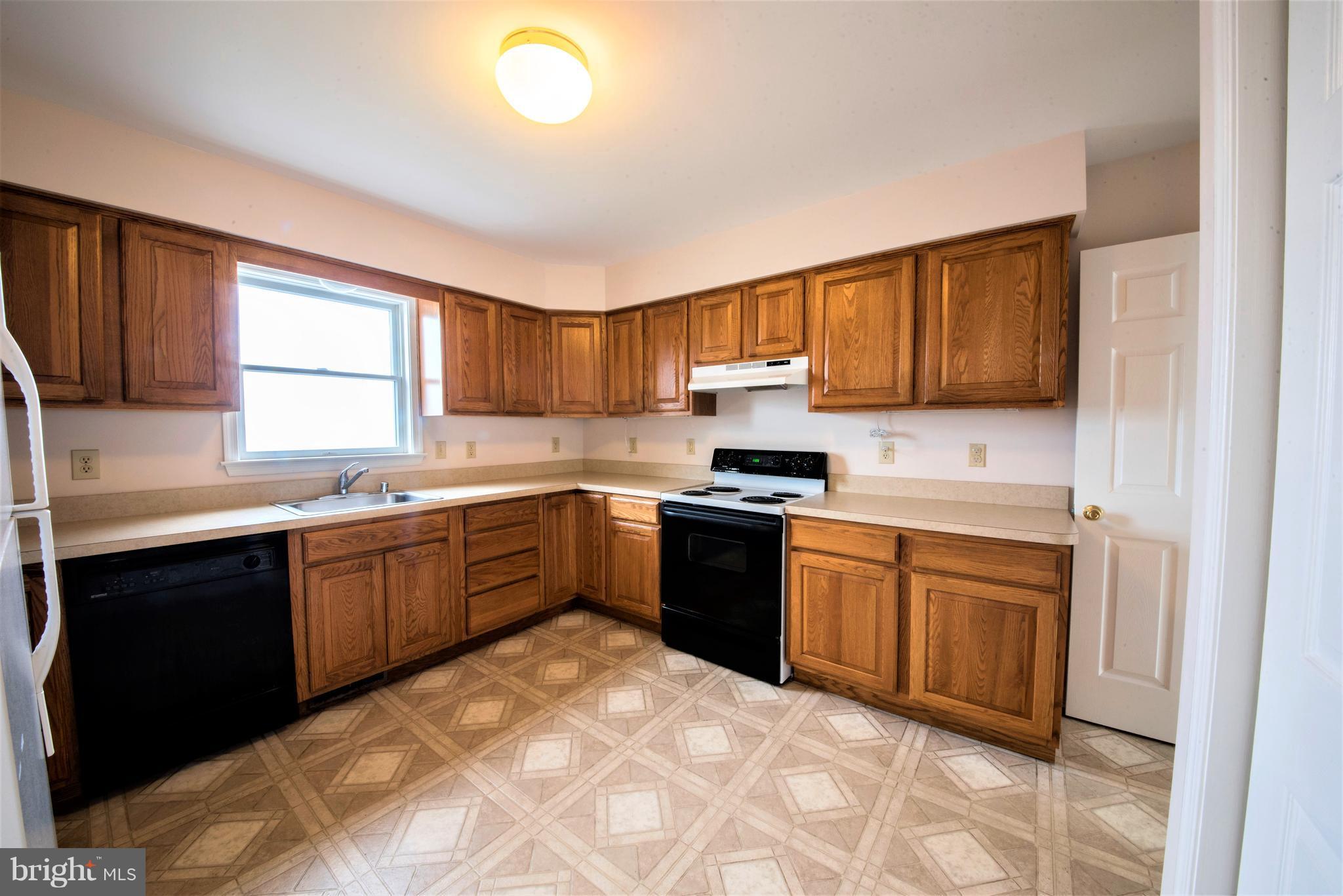 9447 River View Road Broomes Island, MD 20615 - Photo 12 of 20 Kitchen