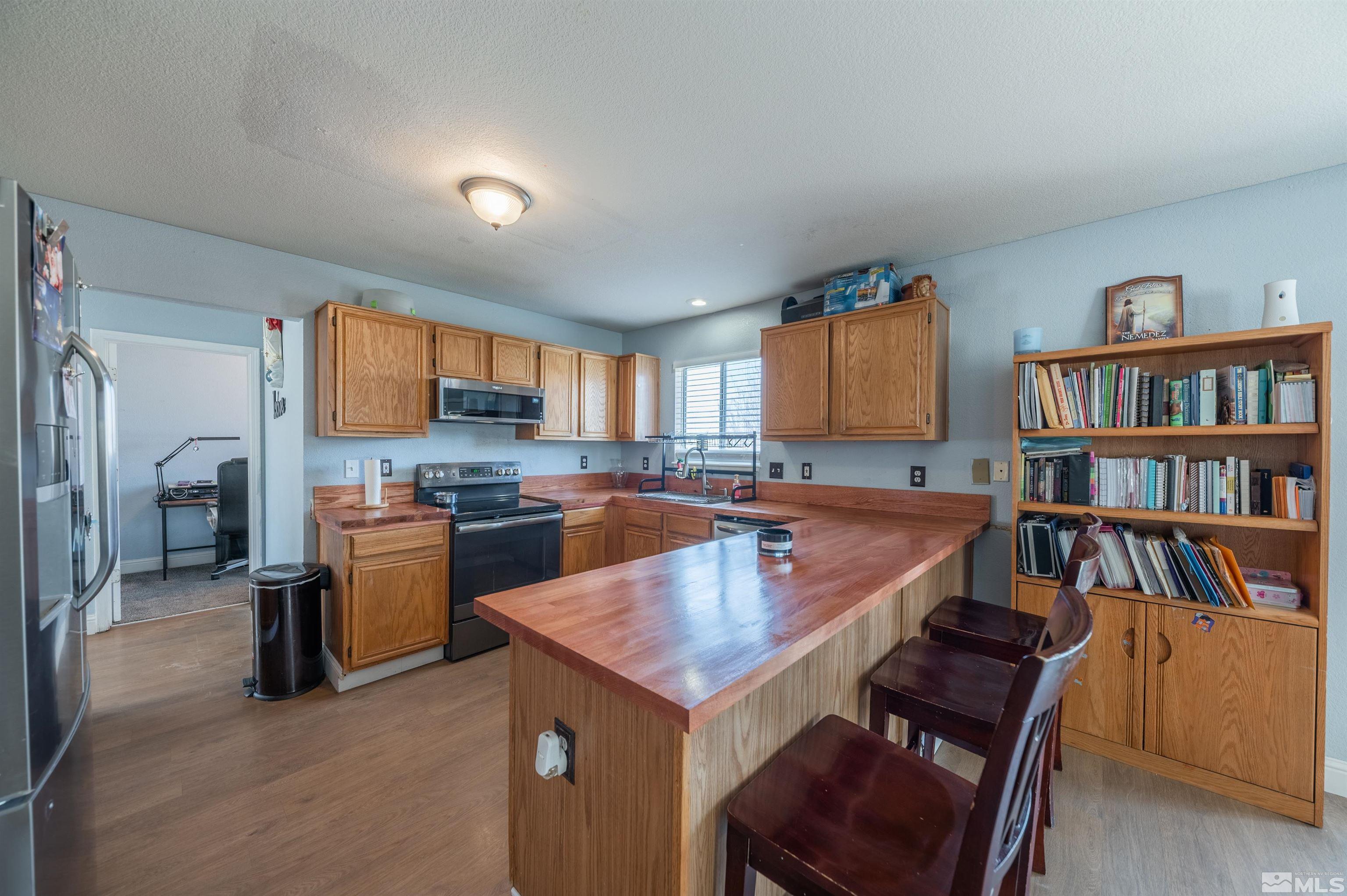 8674 Piper Place Reno, NV 89506 - Photo 9 of 28 Photo 9