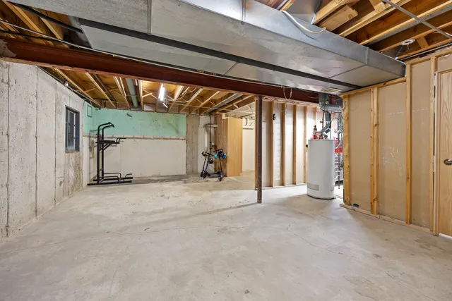 a view of a room with an empty space