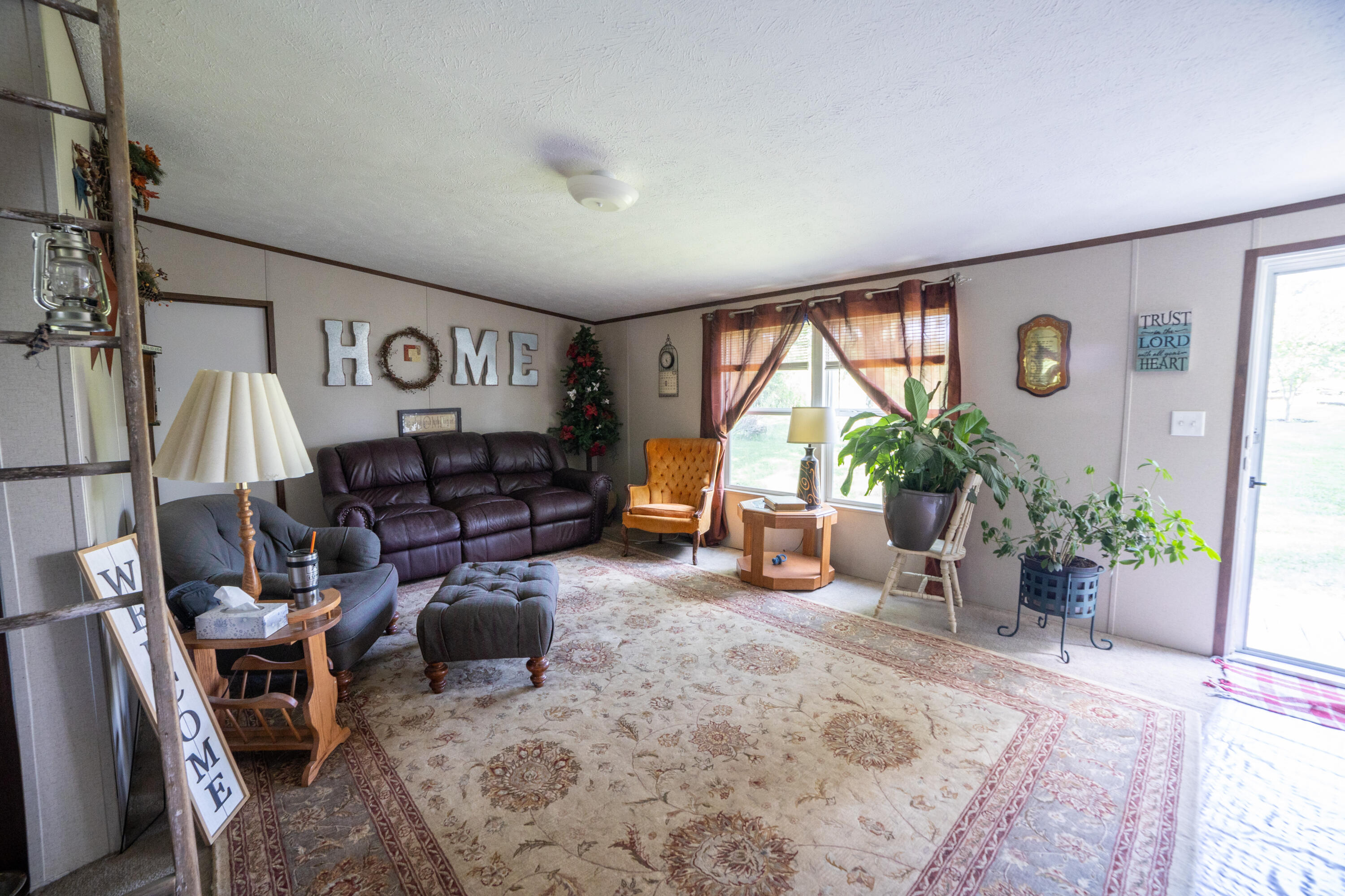 1908 Old State Rte 34 Telford, TN 37690 - Photo 7 of 21 Living Room