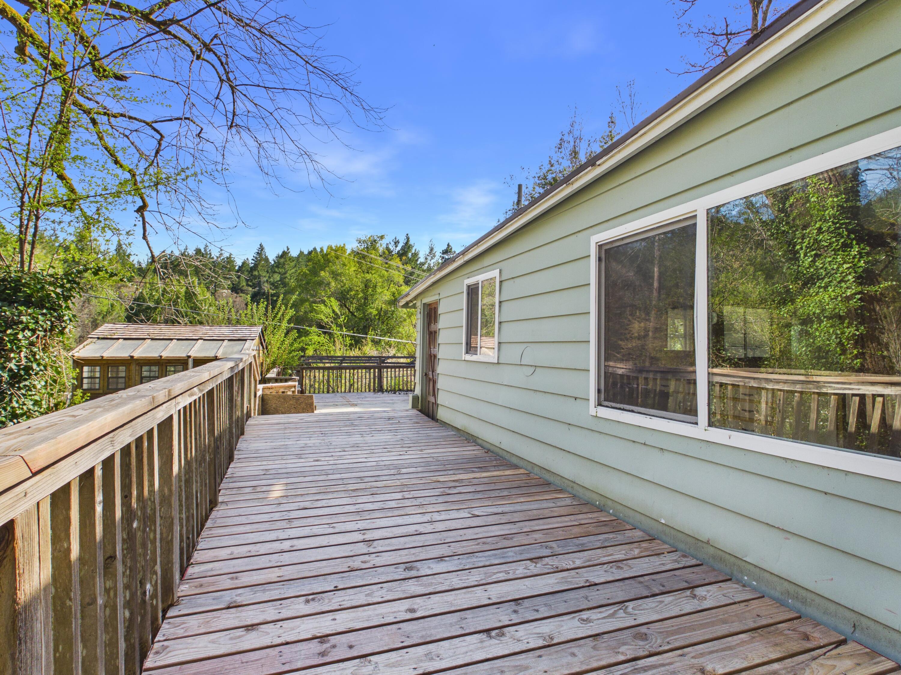 5350 Briceland Road Redway, CA 95560 - Photo 4 of 44