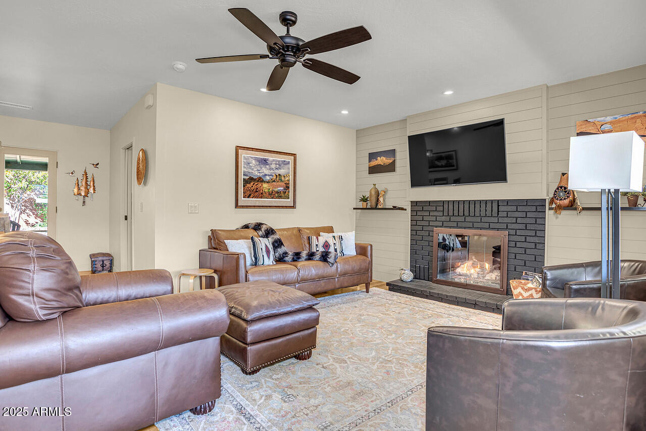 289 Wilson Road Sedona, AZ 86336 - Photo 6 of 43 HK5A7785