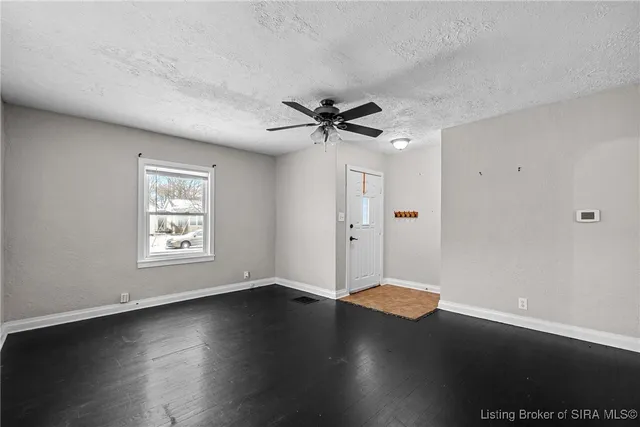 $170,000 | 820 Mechanic Street, Jeffersonville, IN 47130