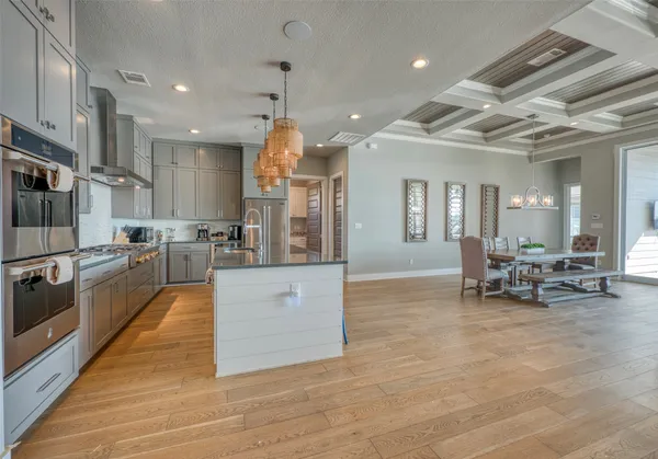 $3,695,000 | 414 Campa Pajama Lane, Kingsland, TX 78639