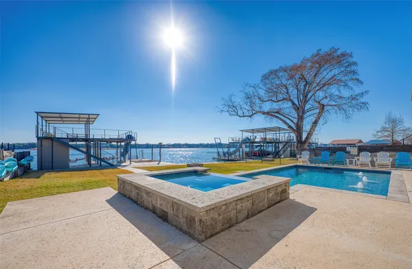 $3,695,000 | 414 Campa Pajama Lane, Kingsland, TX 78639