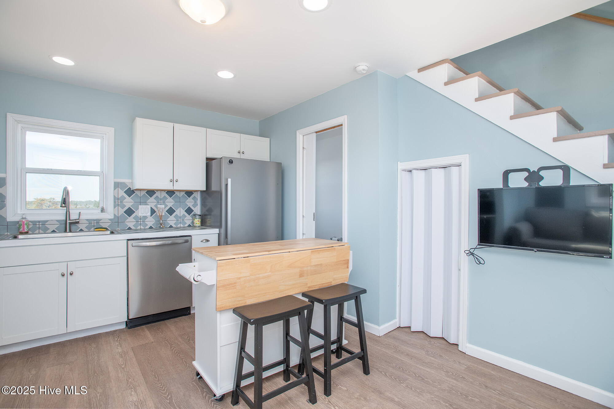 273 Soundview Drive Cedar Island, NC 28520 - Photo 11 of 20 273 SOUNDVIEW (8)