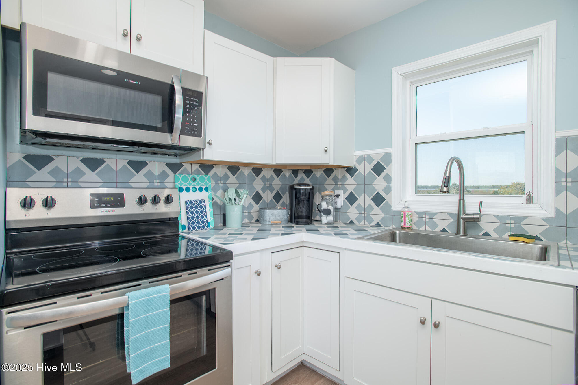 273 Soundview Drive Cedar Island, NC 28520 - Photo 13 of 20 273 SOUNDVIEW (12)