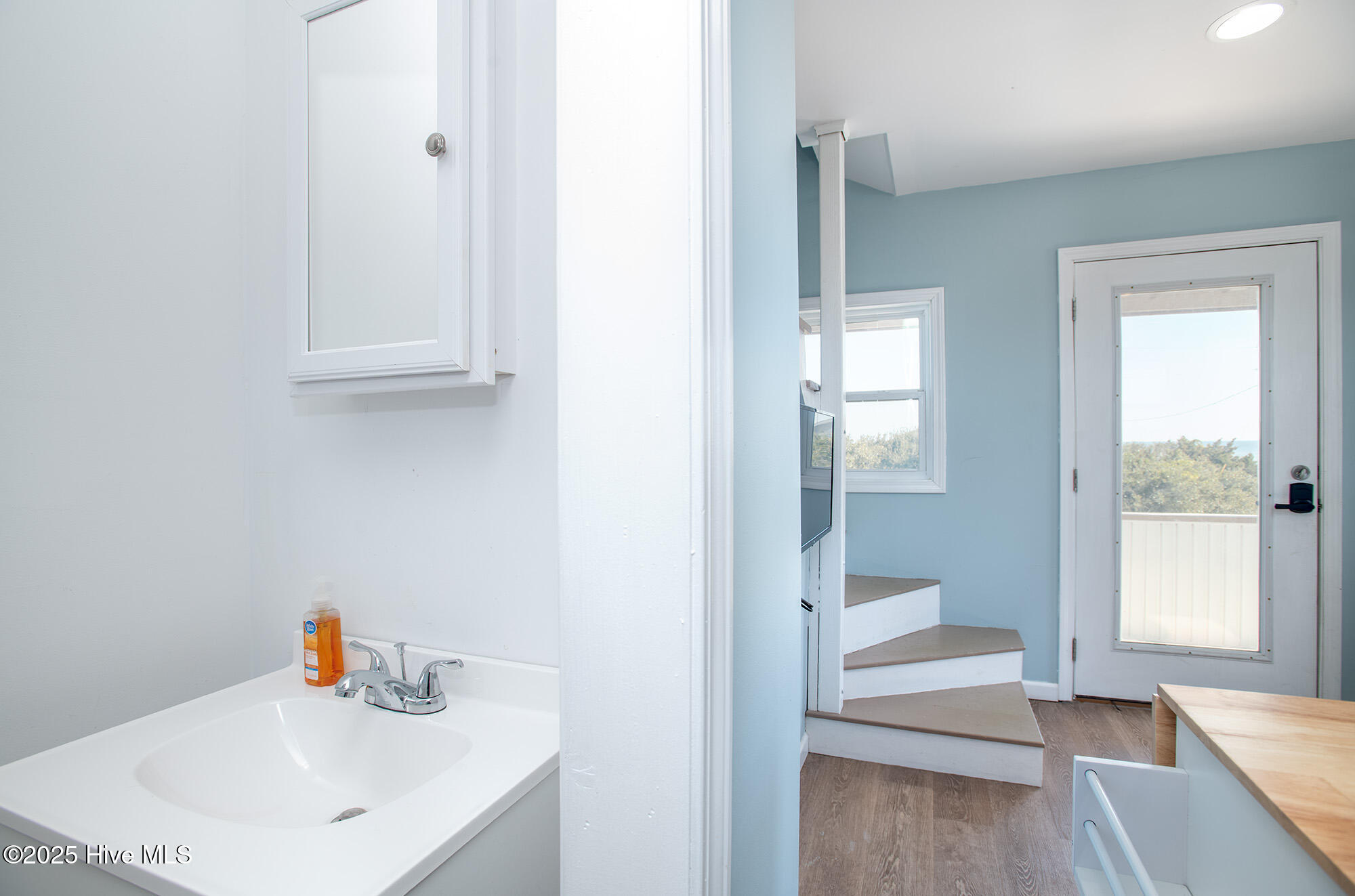 273 Soundview Drive Cedar Island, NC 28520 - Photo 15 of 20 273 SOUNDVIEW (14)