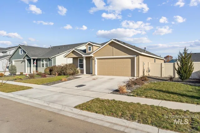 $399,900 | 2814 South Mossy Frst Avenue, Nampa, ID 83686