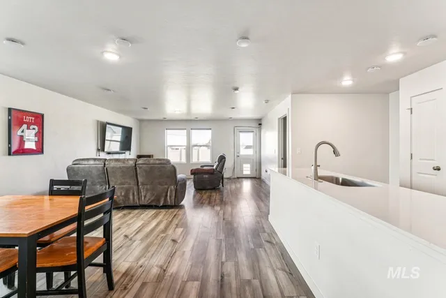 $399,900 | 2814 South Mossy Frst Avenue, Nampa, ID 83686