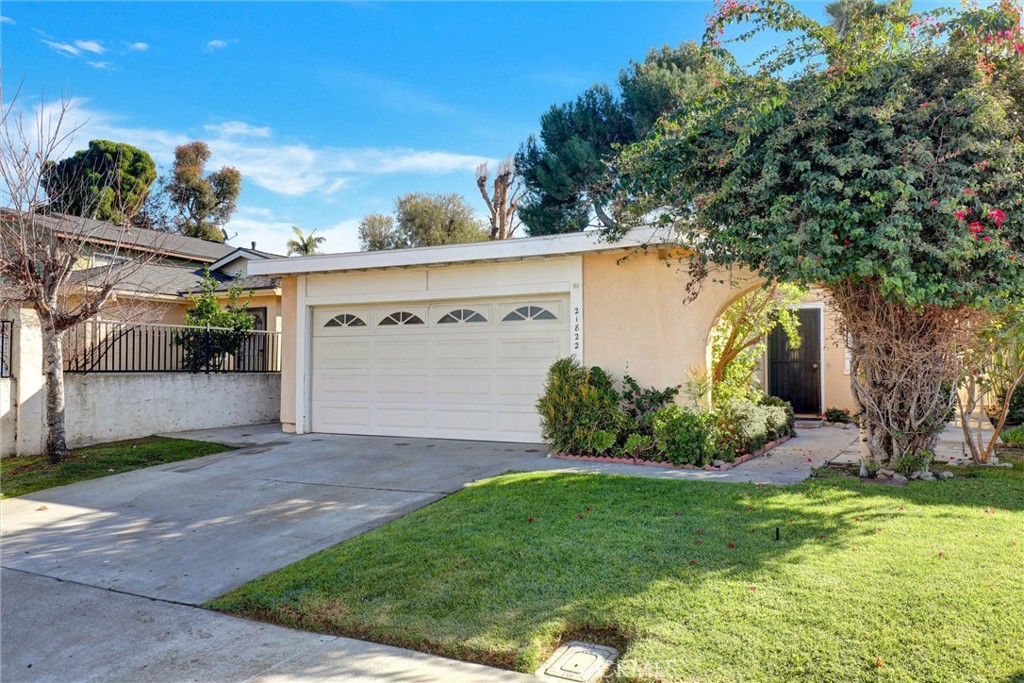 21822 Jinetes Mission Viejo, CA 92691 - Photo 33 of 33 a view of a back yard of the house