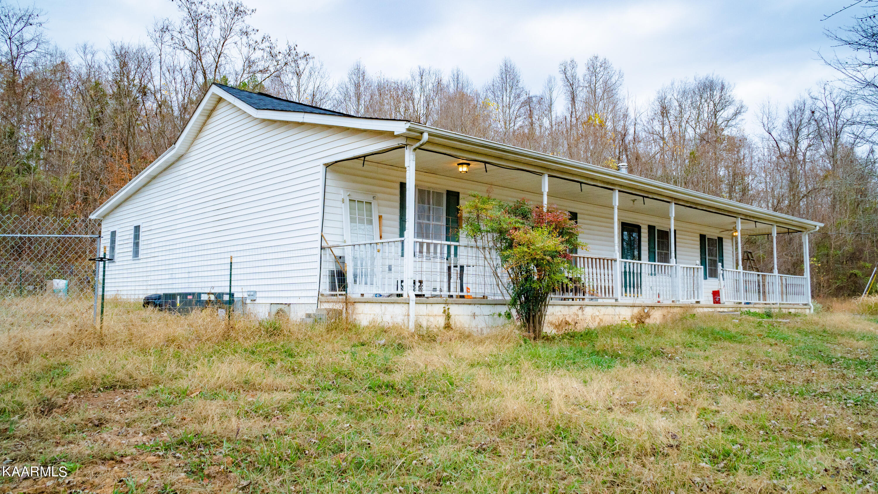 480 Wolfe Road Luttrell, TN 37779 - Photo 4 of 37 Photo Nov 06 2021, 10 50 49 AM