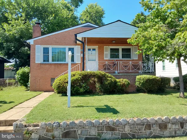 $419,000 | 6402 Gateway Boulevard, District Heights, MD 20747