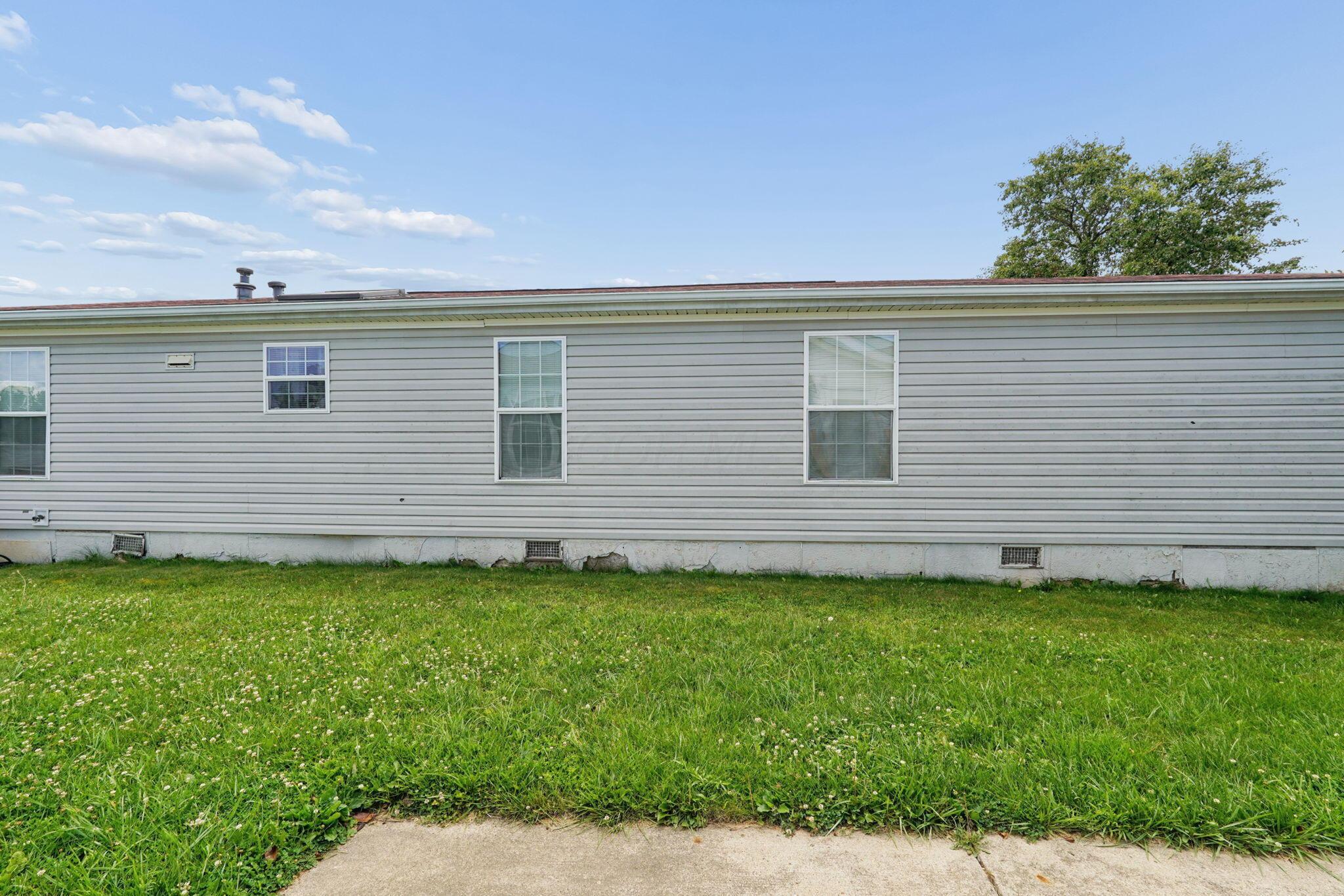 420 Lockbay Road Commercial Point, OH 43116 - Photo 23 of 28