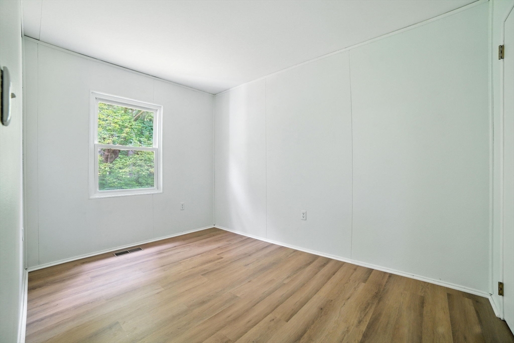 112 Leverett Road Amherst, MA 01002 - Photo 13 of 30