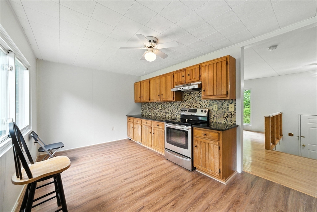 112 Leverett Road Amherst, MA 01002 - Photo 7 of 30