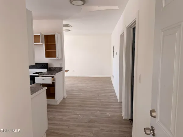 $1,200 | 8 Gardiner Street, Amsterdam, NY 12010