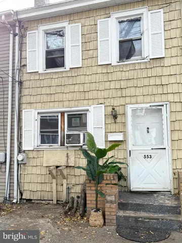 a house view with a outdoor space