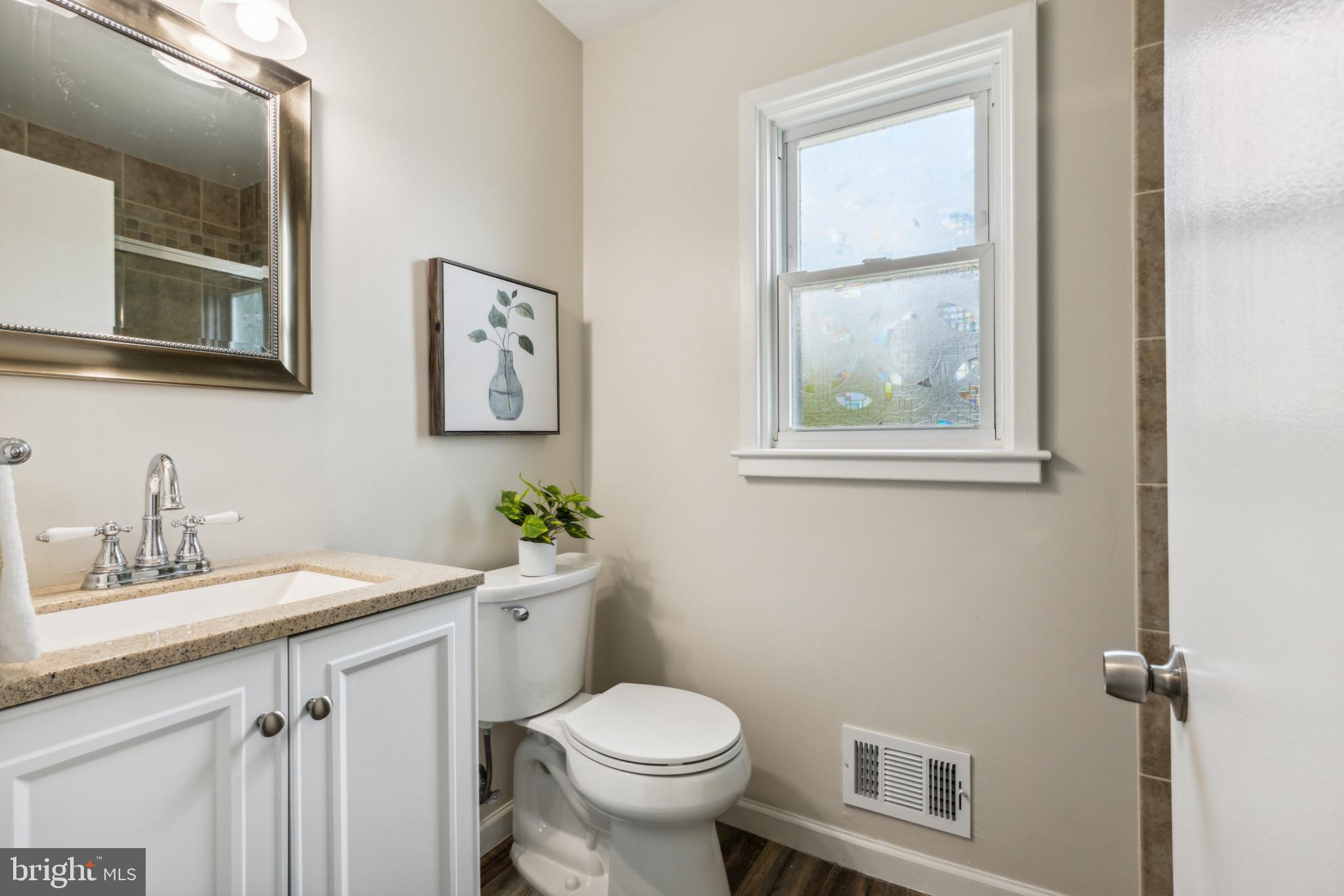 639 Orpington Road Baltimore, MD 21229 - Photo 16 of 38