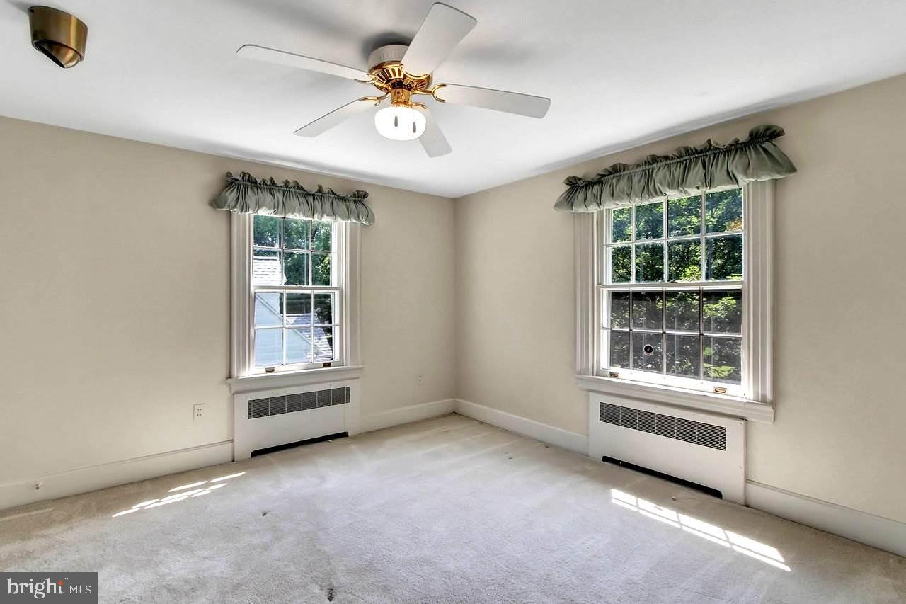 527 West Middle Street Hanover, PA 17331 - Photo 15 of 25 Gallery Image 15