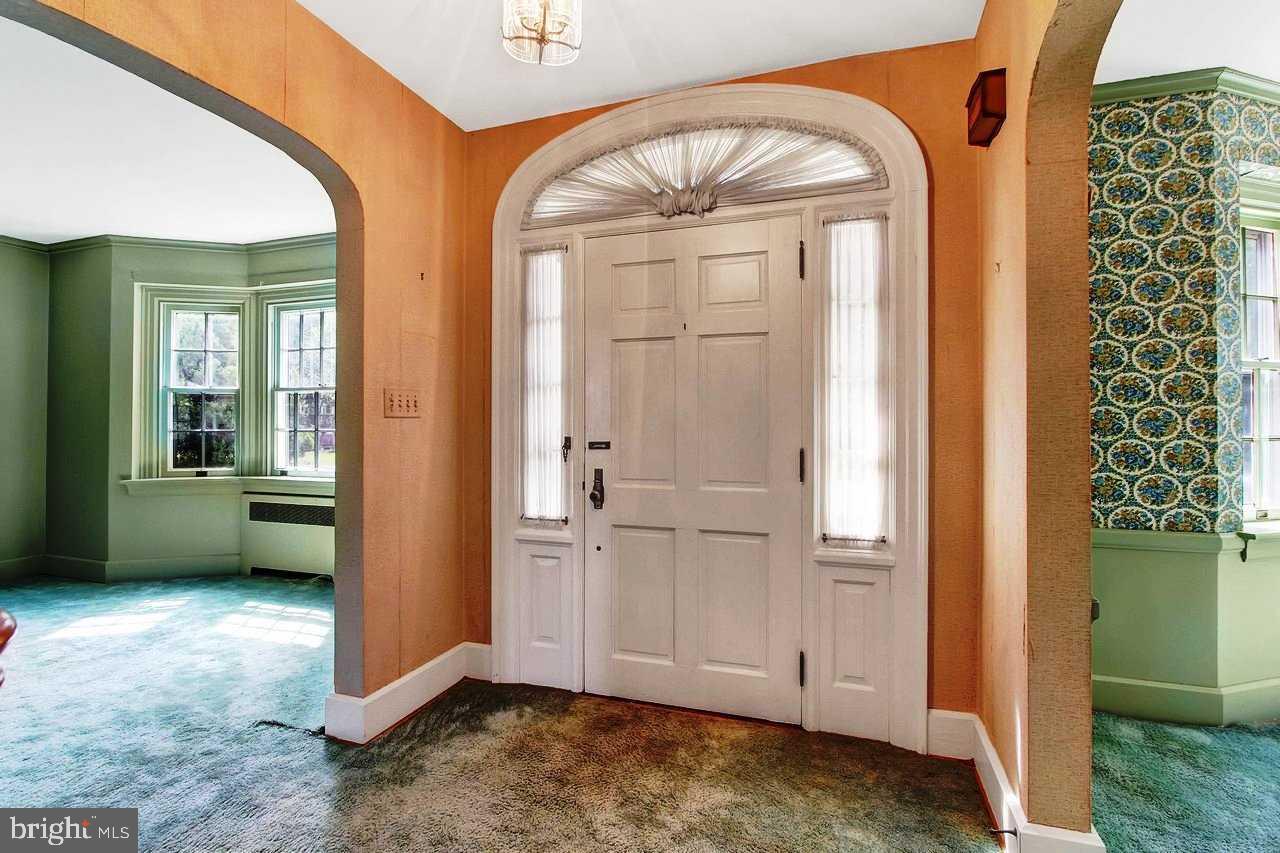 527 West Middle Street Hanover, PA 17331 - Photo 3 of 25 Gallery Image 3