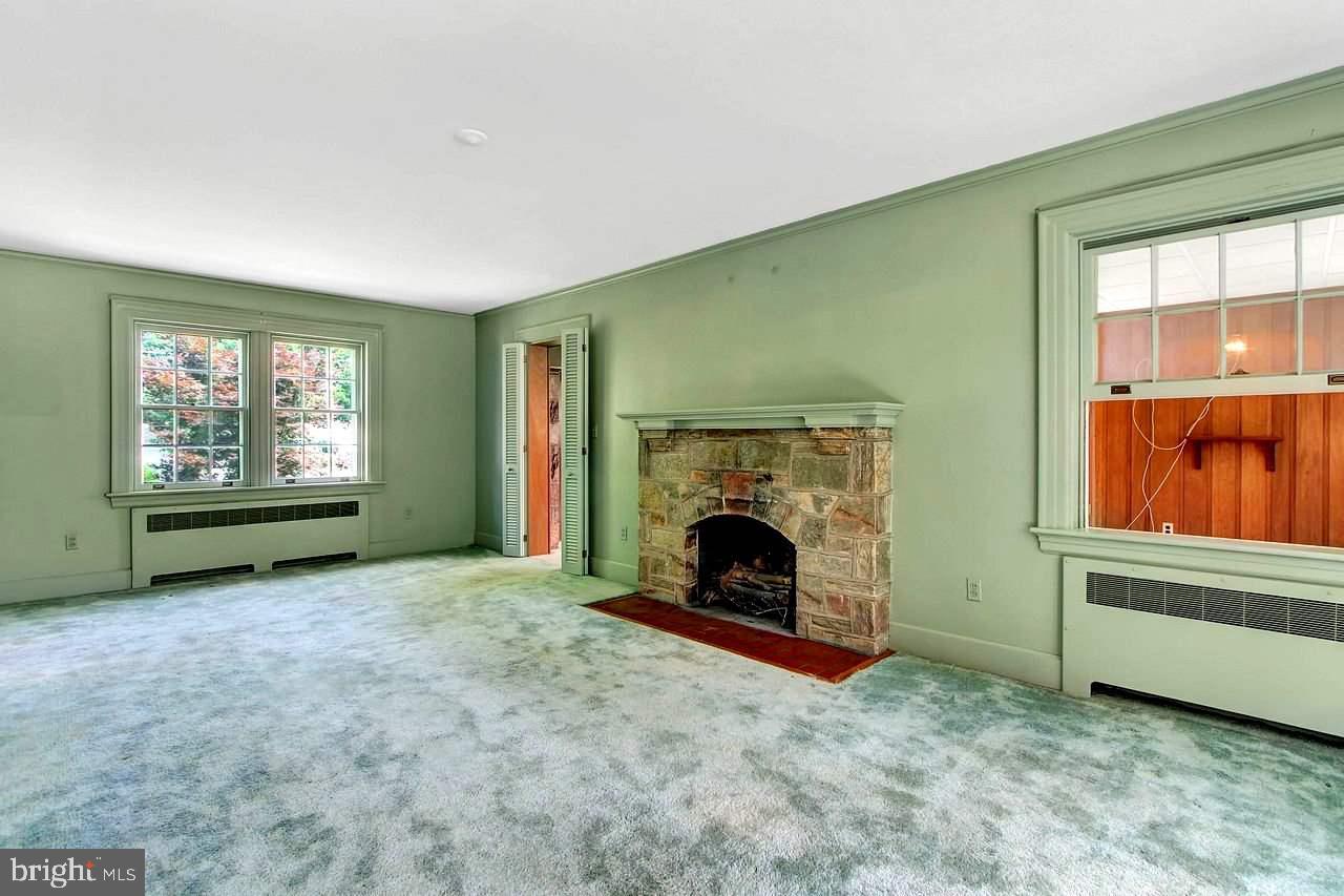 527 West Middle Street Hanover, PA 17331 - Photo 4 of 25 Gallery Image 4