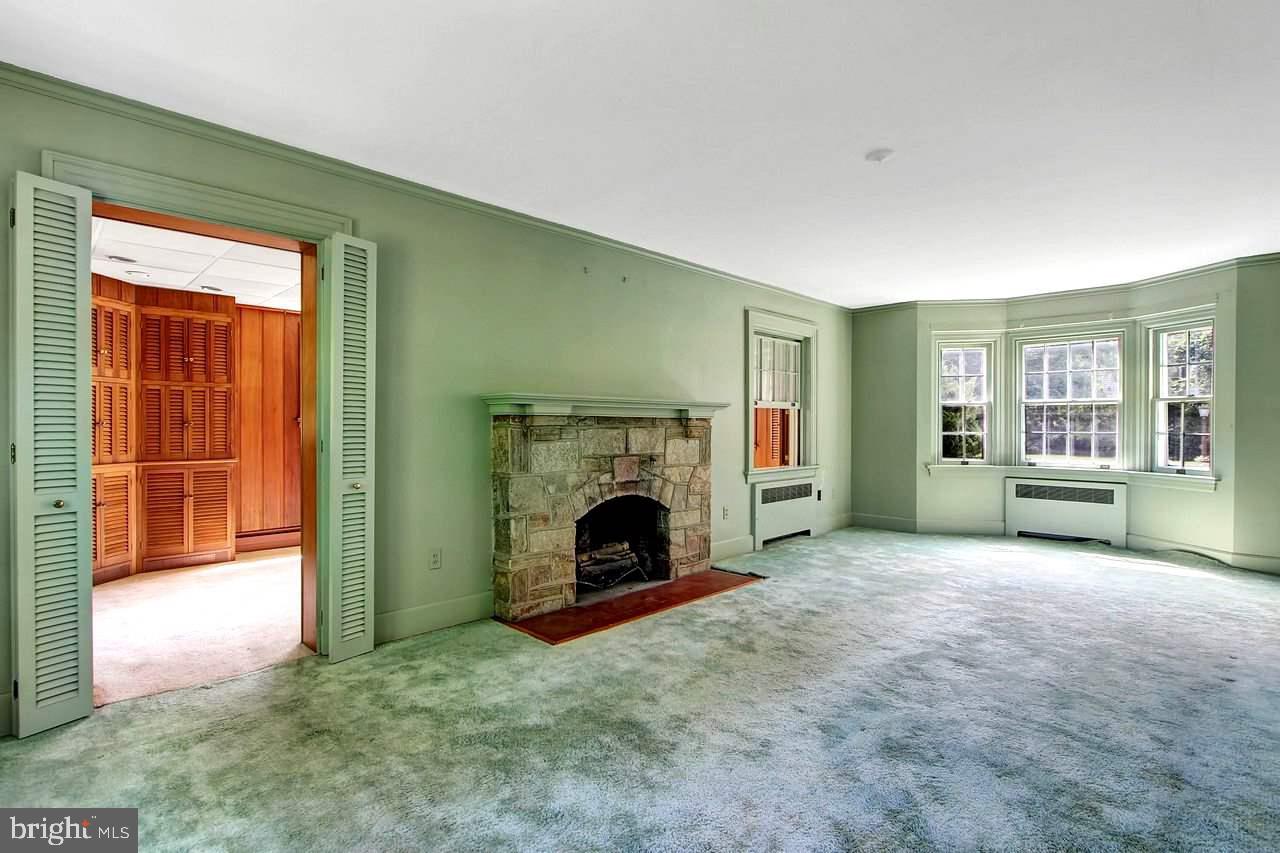 527 West Middle Street Hanover, PA 17331 - Photo 5 of 25 Gallery Image 5
