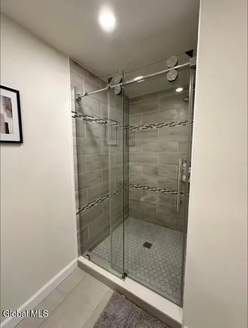 $2,100 | 489 Grooms Road, Unit B, Clifton Park, NY 12065