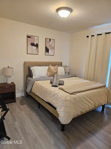 $2,100 | 489 Grooms Road, Unit B, Clifton Park, NY 12065