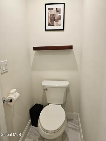 $2,100 | 489 Grooms Road, Unit B, Clifton Park, NY 12065