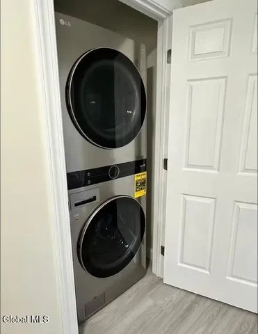 $2,100 | 489 Grooms Road, Unit B, Clifton Park, NY 12065