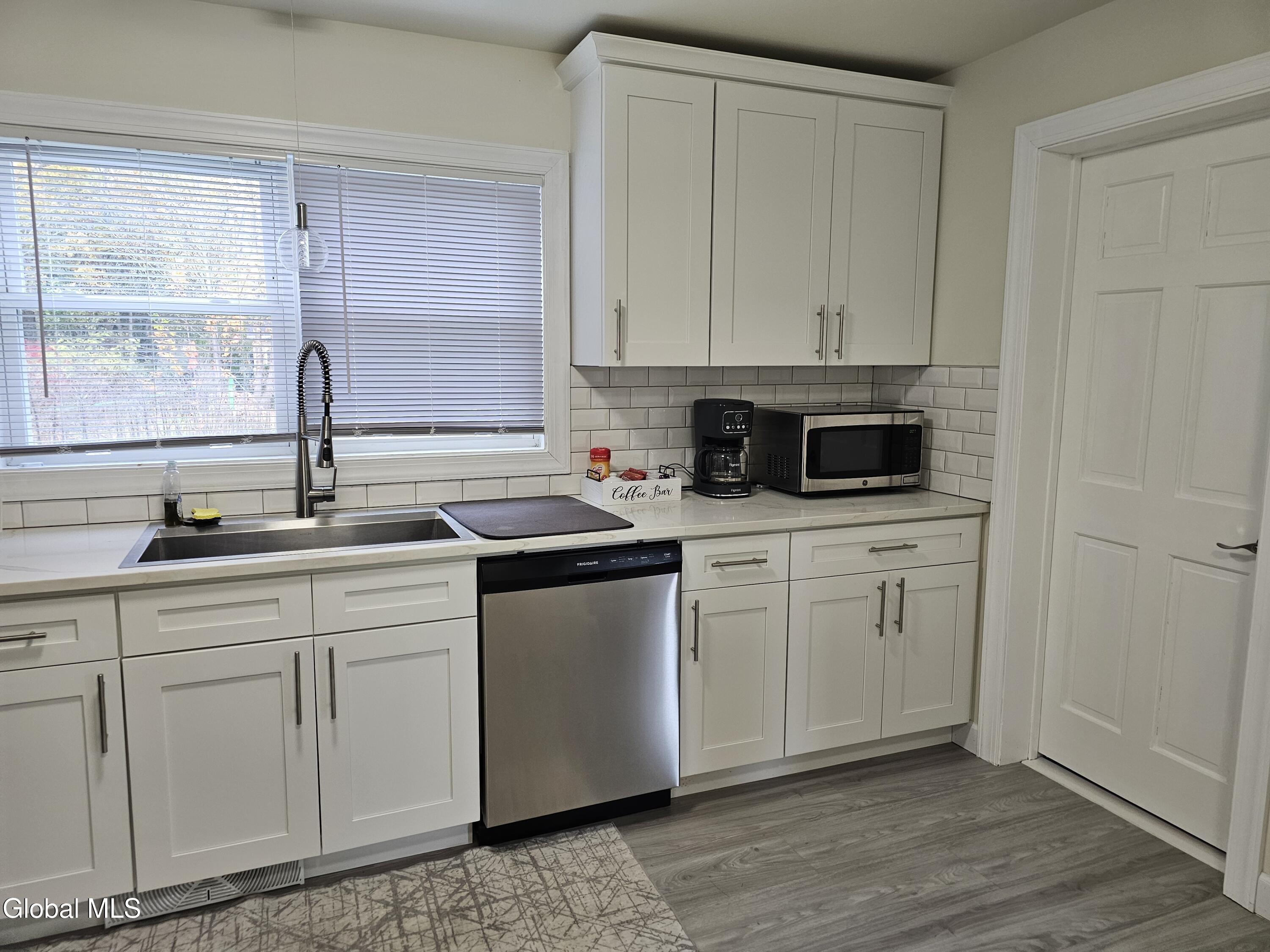 489 Grooms Road, Unit B Clifton Park, NY 12065 - Photo 7 of 20 20251105_131245