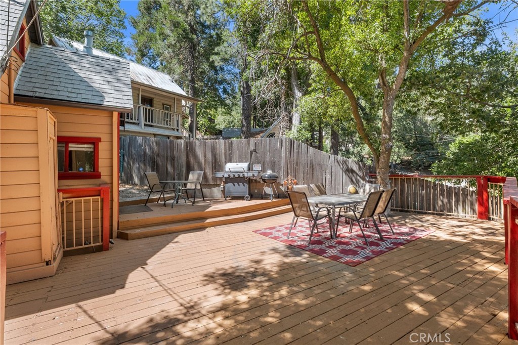 23898 Springwater Road Crestline, CA 92325 - Photo 9 of 30