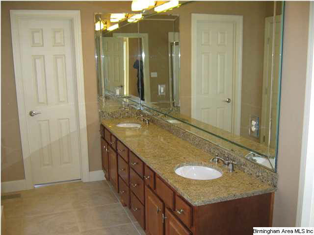 132 Windsor Circle Pelham, AL 35124 - Photo 17 of 32