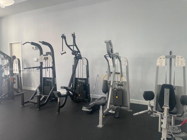 2775 Northeast 187th Street, Unit 524 Aventura, FL 33180 - Photo 18 of 24