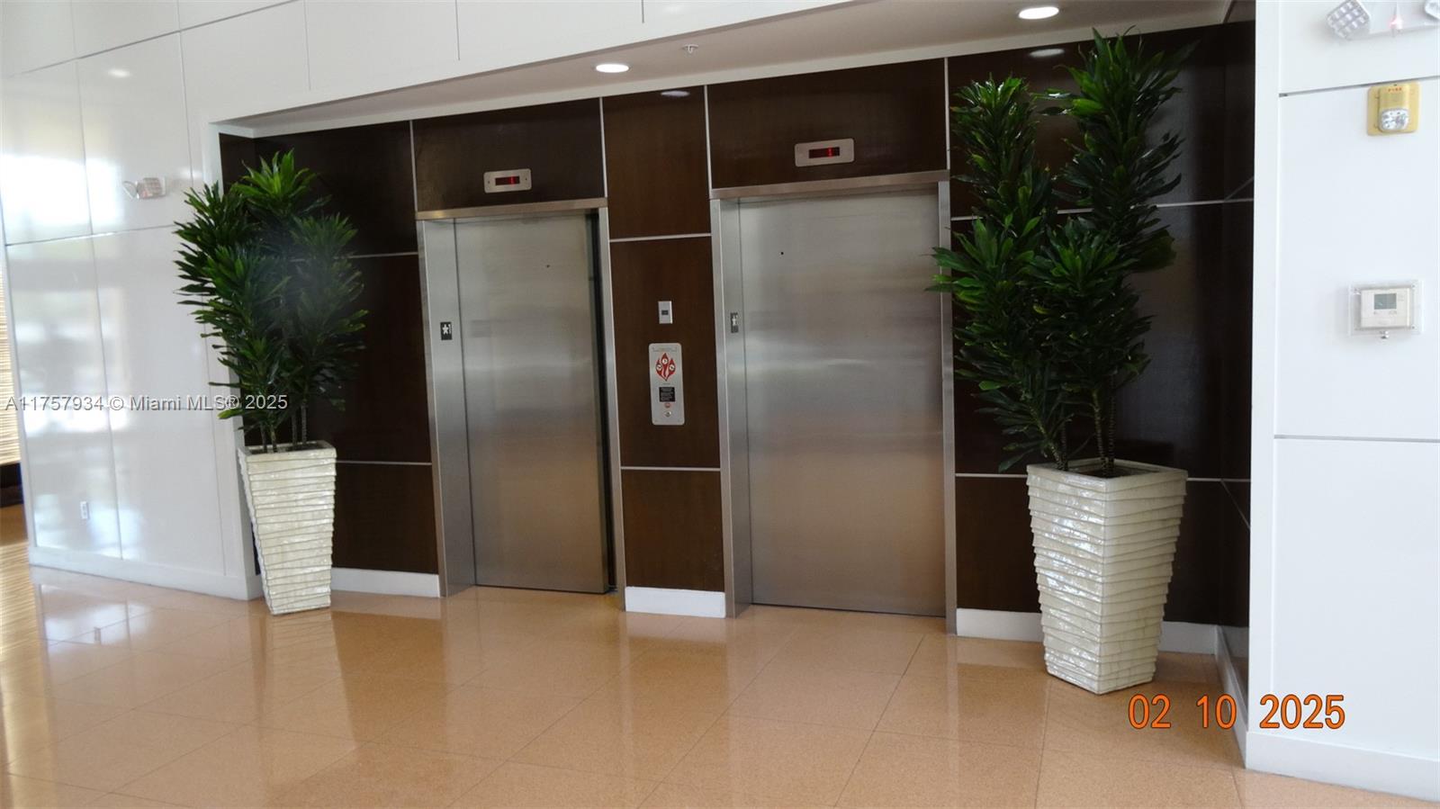 2775 Northeast 187th Street, Unit 524 Aventura, FL 33180 - Photo 23 of 24