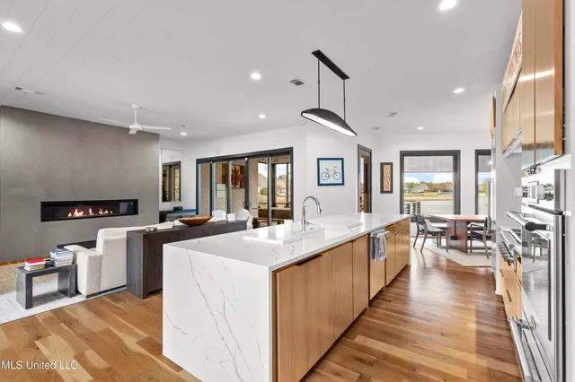 $996,000 | 120 Covington Way, Madison, MS 39110